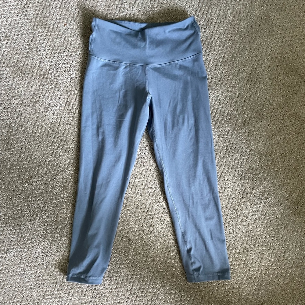 Old Navy High-Rise cropped leggings go-dry
